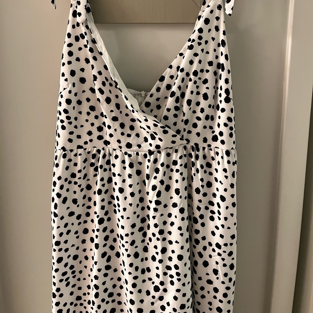Black and white summer dress